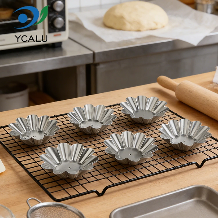 செலவழிக்கக்கூடிய கிரிஸான்தமம் முட்டை பச்சடி தட்டு சில்வர் அலுமினிய ஃபாயில் உணவு கொள்கலன்கள்